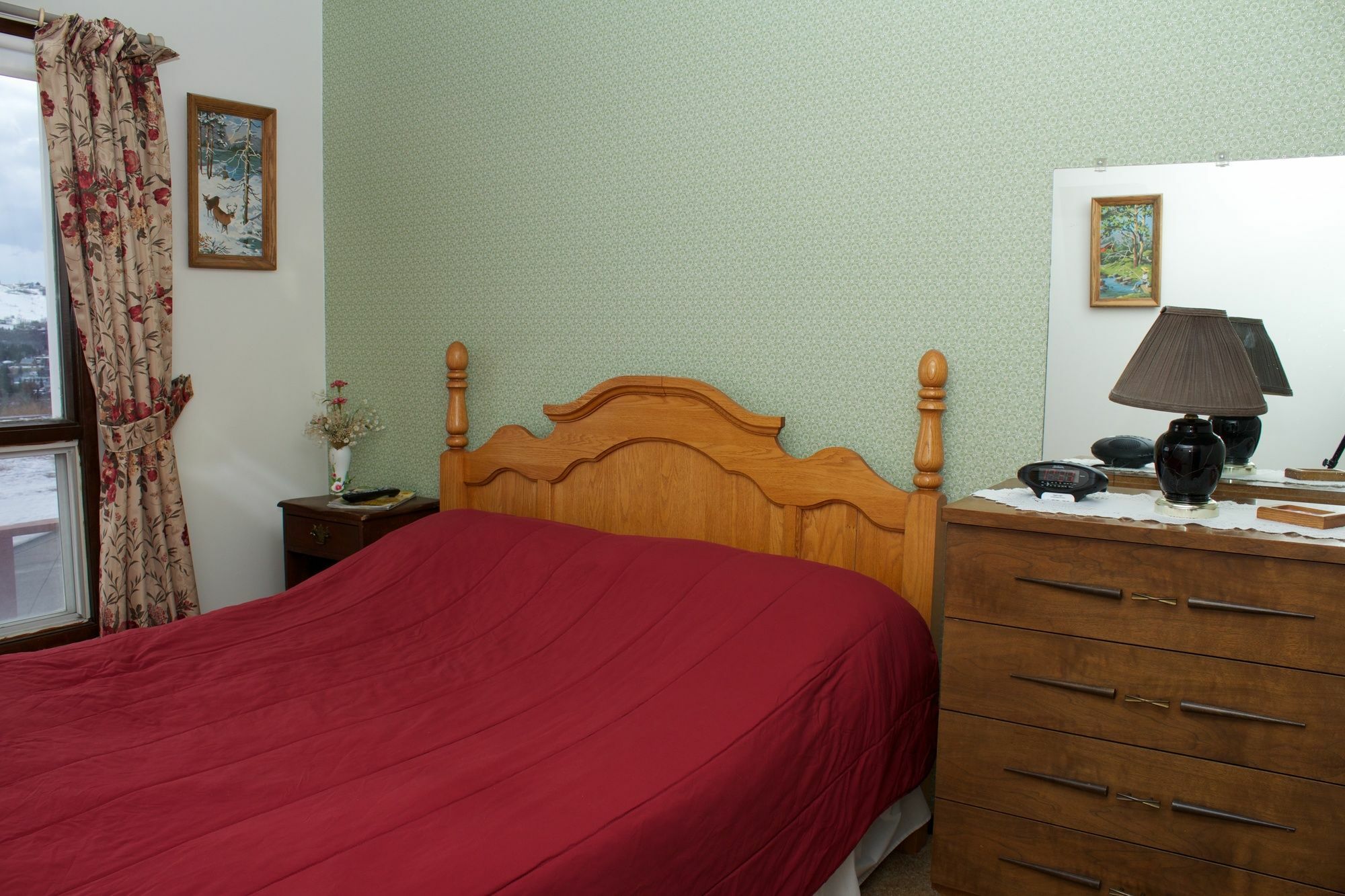 Cozy Nest Bed & Breakfast YYC Exterior photo